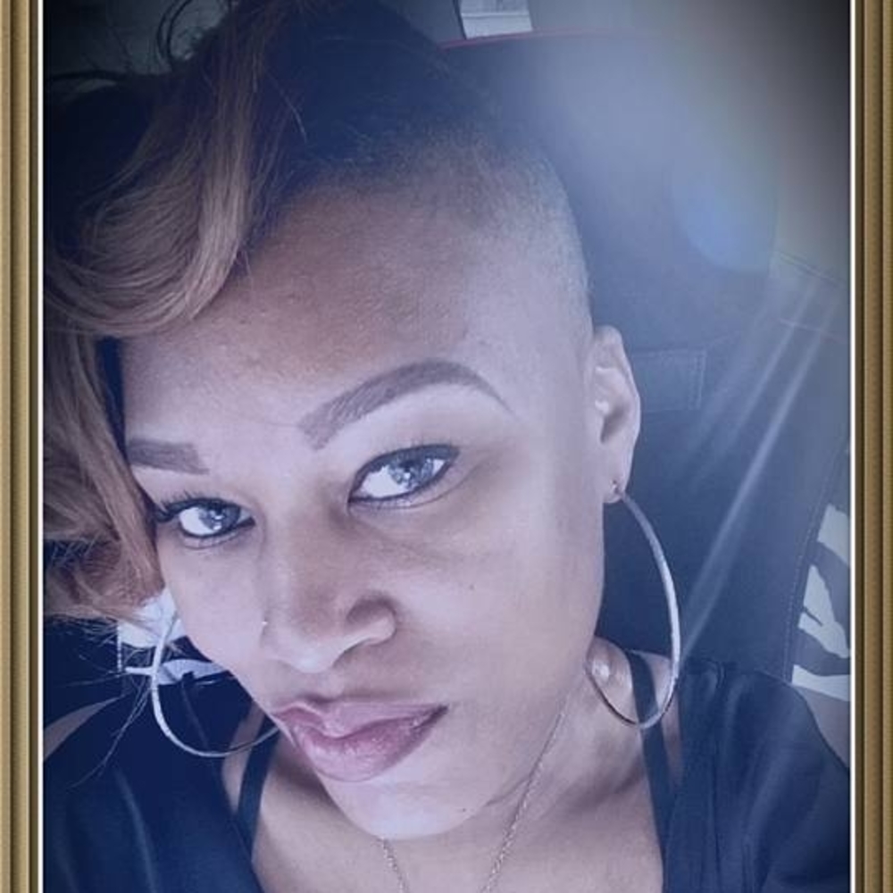 Meet your Posher, Kandi